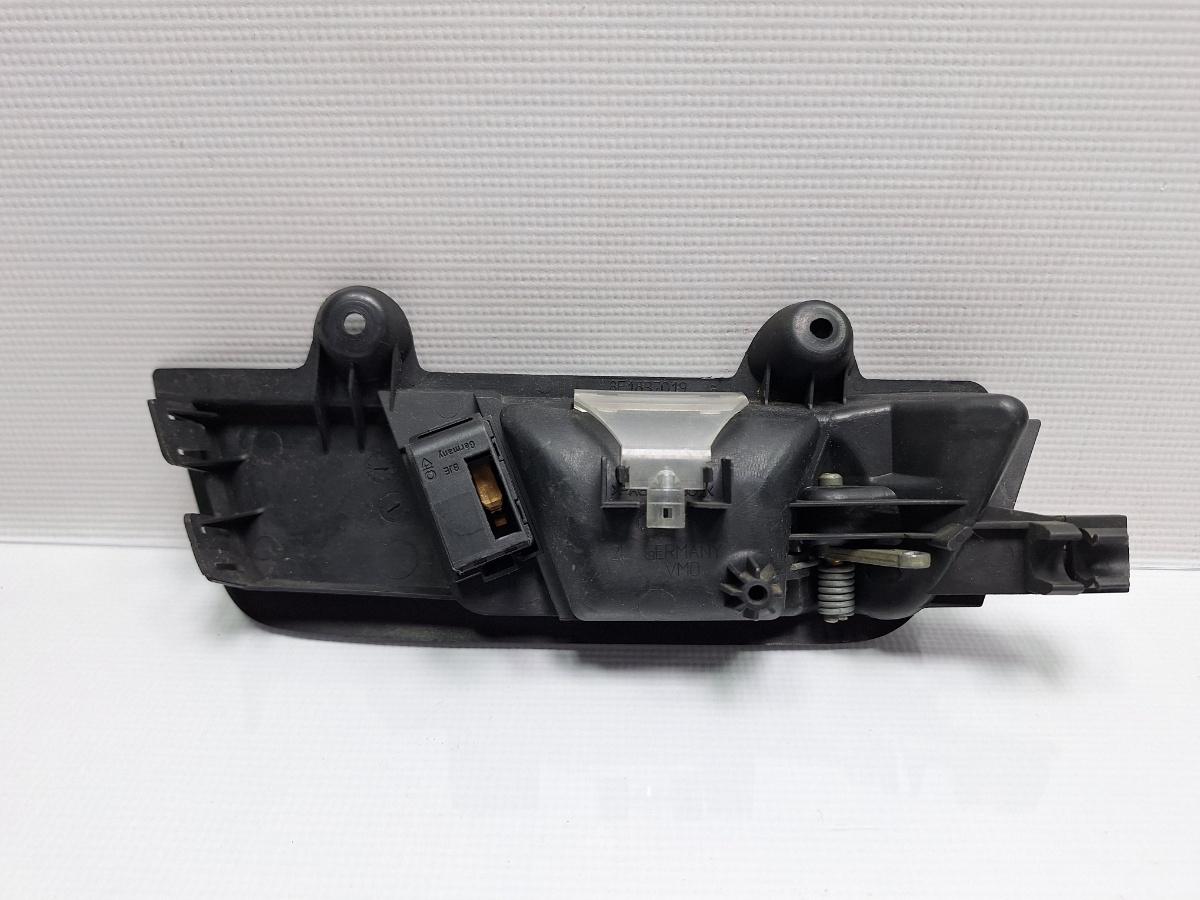 Maner iluminat deschidere usa stanga fata AUDI A4 II Avant 8E5, B6 2000 - 2005 TDI AVF, AWX 8E1837019G