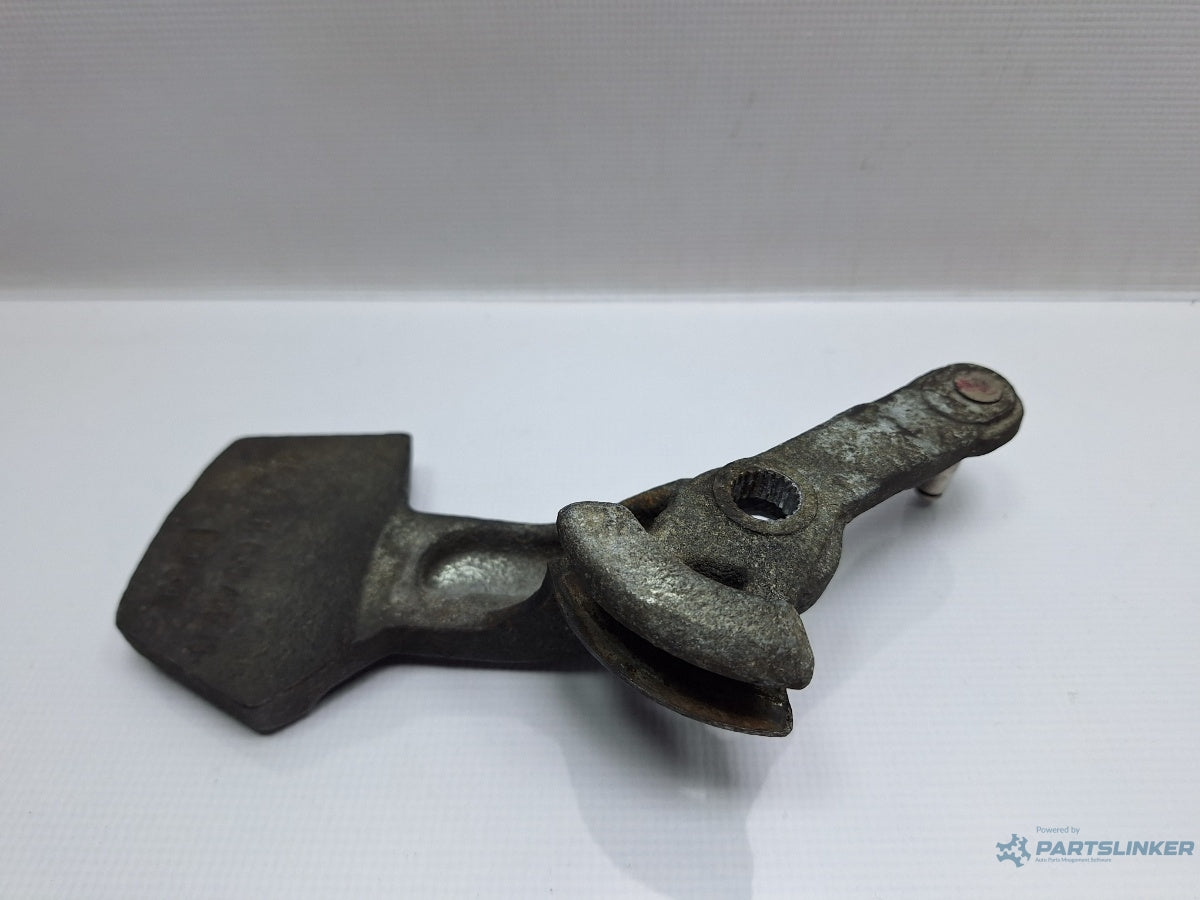 Contragreutate timonerie VOLKSWAGEN JETTA IV 162, 163, AV3, AV2 2009 - > TDI CAYC 1K0711046M