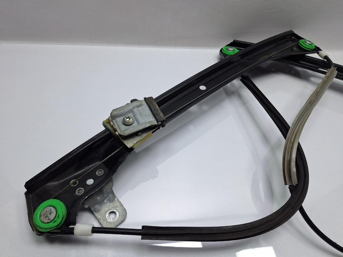 Macara Geam dreapta fata VOLKSWAGEN JETTA III 1K2 2004 - 20101.6 TDI CAYC 1K5837462B , 994856108