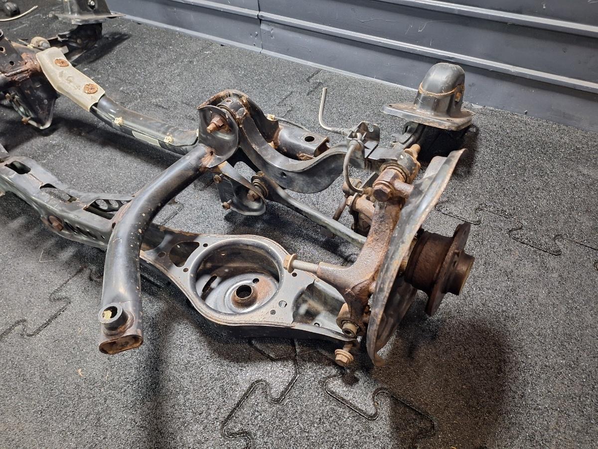 Punte spate spate VOLKSWAGEN JETTA IV 162, 163, AV3, AV2 2009 - >1.6 TDI CAYC 5C0500025