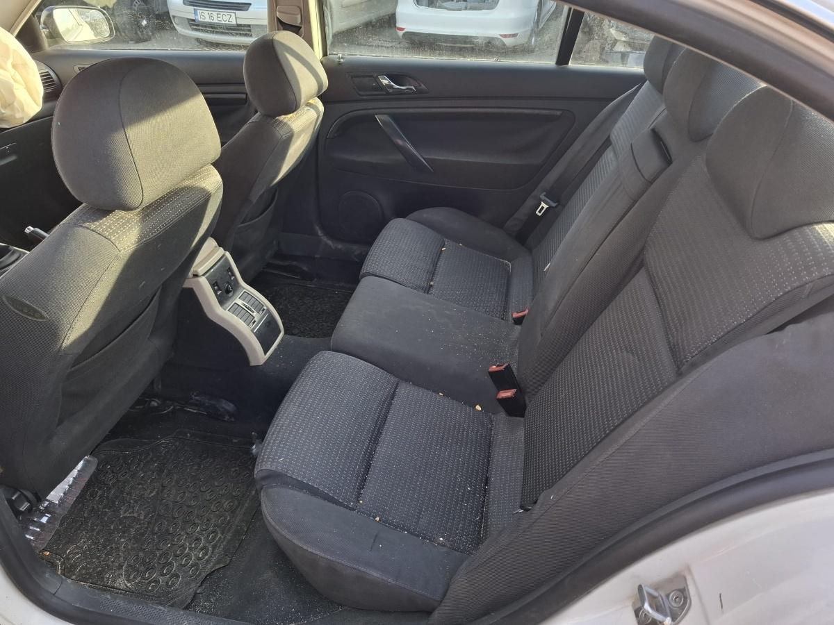 Dezmembrez SKODA SUPERB 3U4 2005 1.9 TDI AWX 96KW|130HP