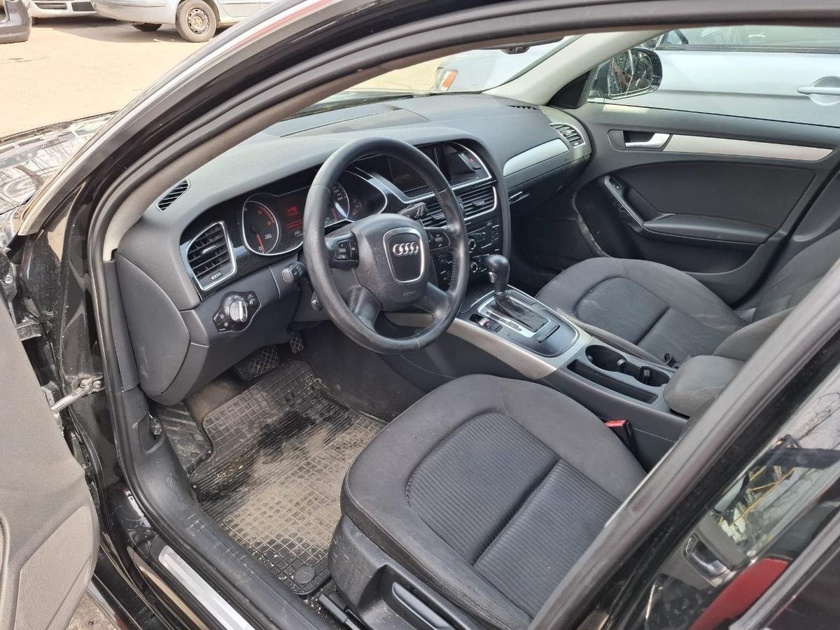Dezmembrez AUDI A4 IV Avant 8K5, B8 2009 2.0 TDI CAGA 105KW|143HP
