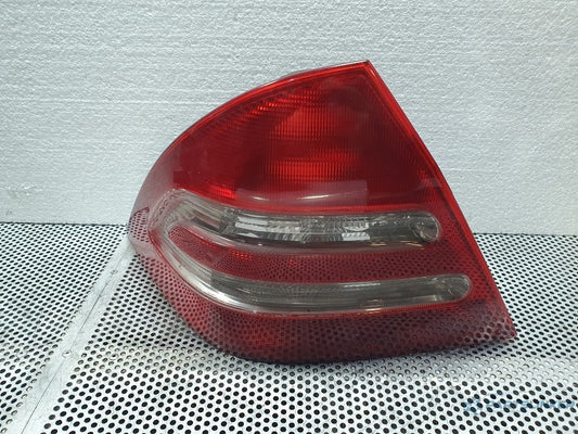 Stop stanga MERCEDES-BENZ C-CLASS II W203  2000 - 2007 2.2 C 220 CDI OM 611.962, OM 646.963