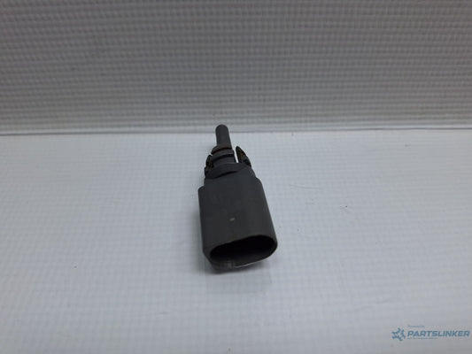 Senzor temperatură exterioara VOLKSWAGEN TOURAN 1T1, 1T2 2003 - 2010 TDI BMN 8Z0820535A