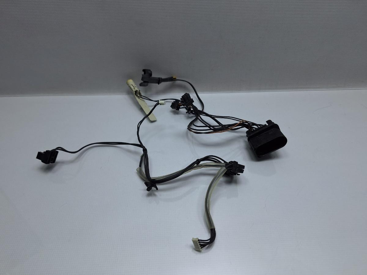 Instalatie electrica far dreapta VOLKSWAGEN PASSAT Variant 3C5 2005 - 2011 TDI BMP HELLA 16038000 3C0941753G , 3C0941953