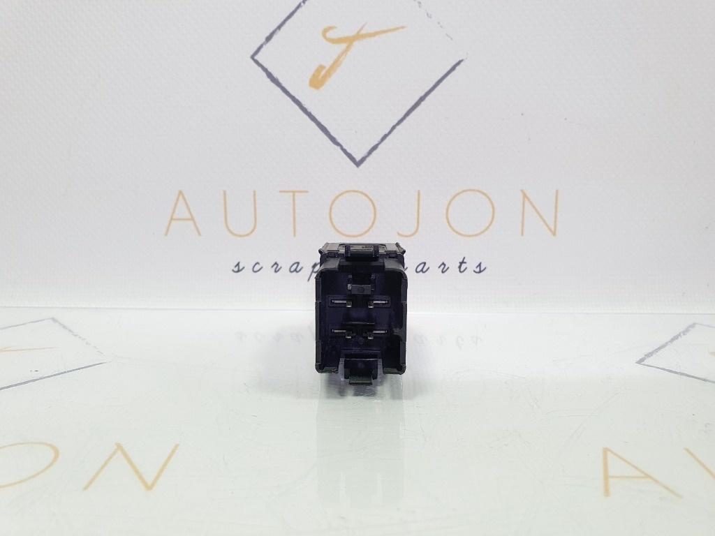 Buton avarii VOLKSWAGEN PASSAT Variant 3C5 2005 - 2011 2.0 TDI BMP 3C0953509A