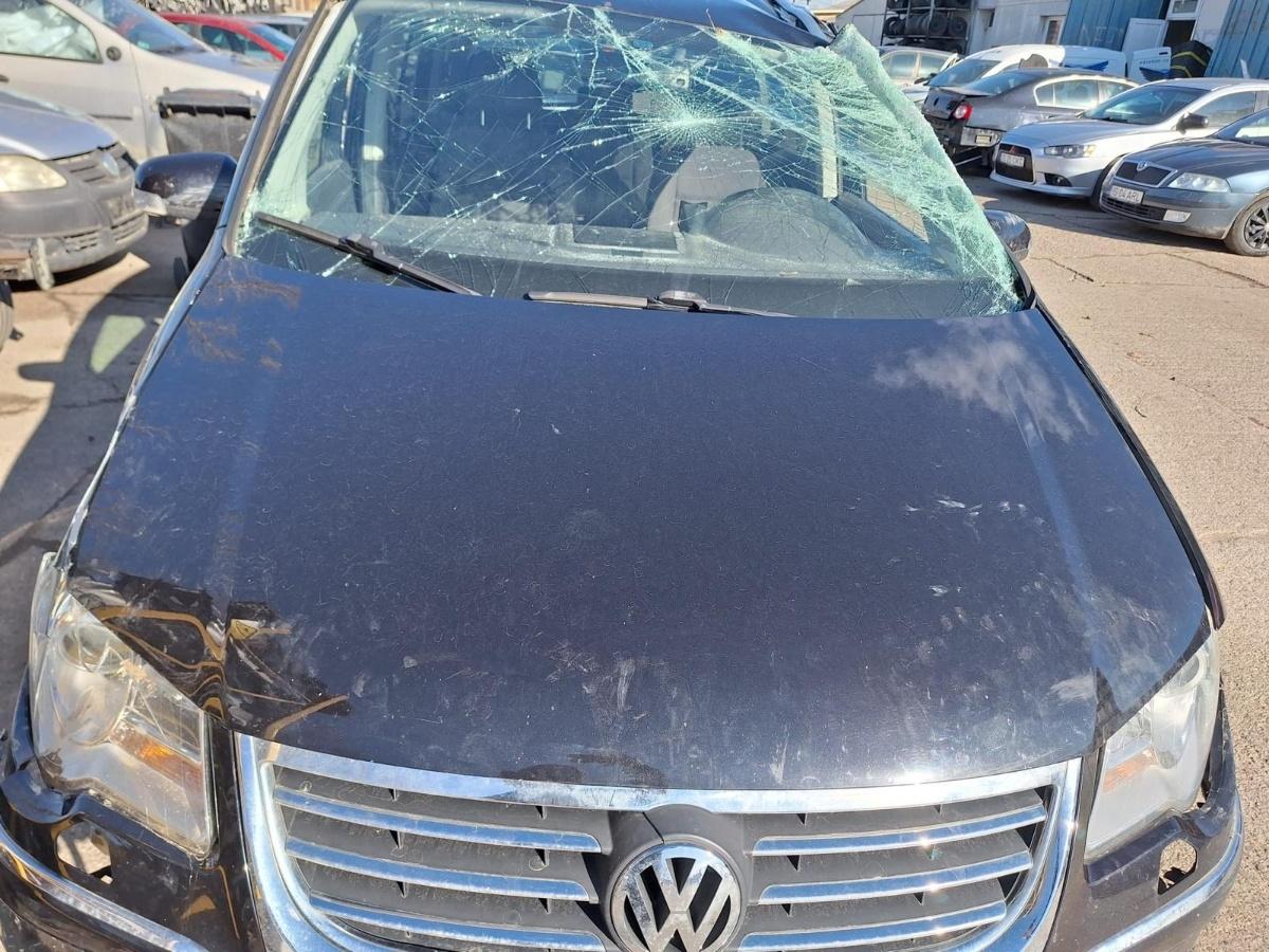 Dezmembrez VOLKSWAGEN TOURAN 1T1, 1T2 2008 2.0 TDI BMM 103KW|140HP