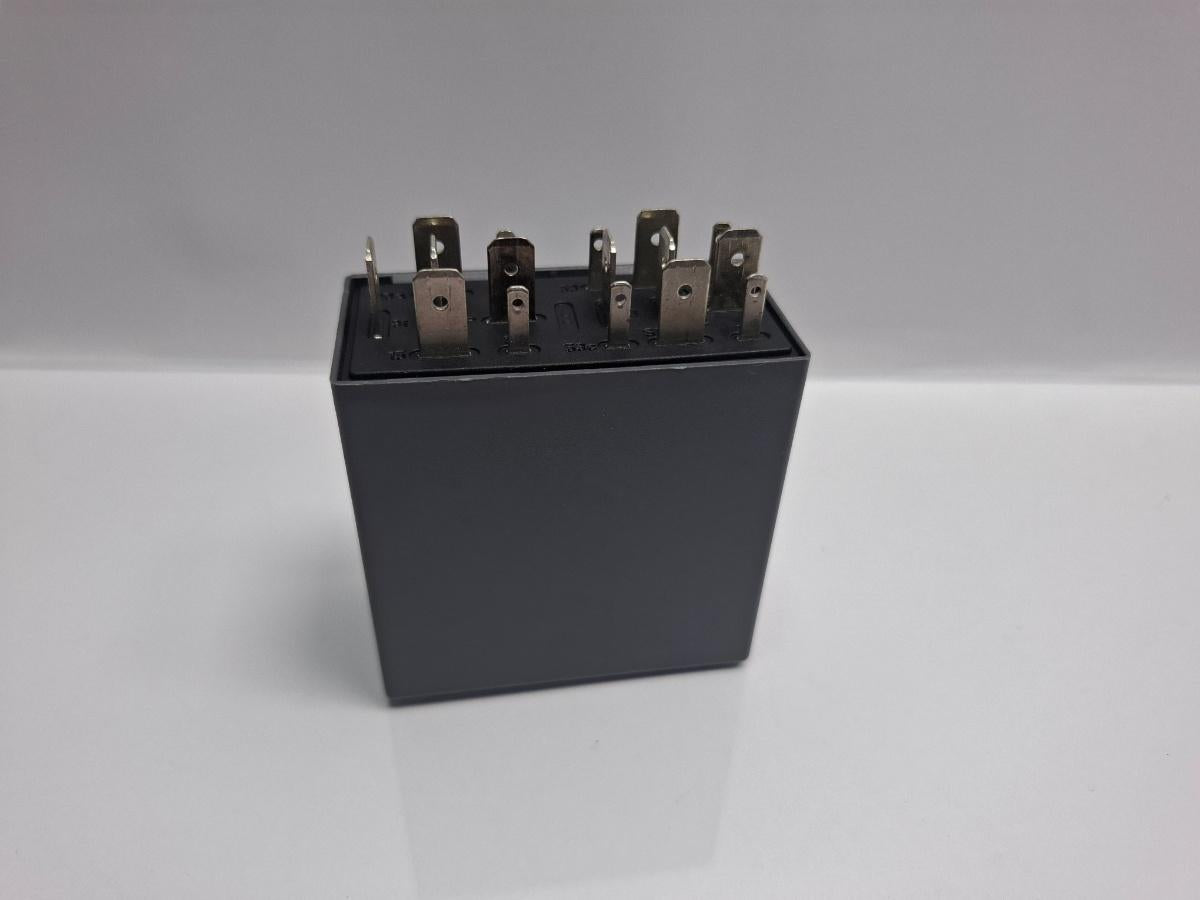 Releu stergatoare VOLKSWAGEN PASSAT Variant 3B6 2000 - 2005 TDI AVB SIEMENS 5WK1045 1J0955531
