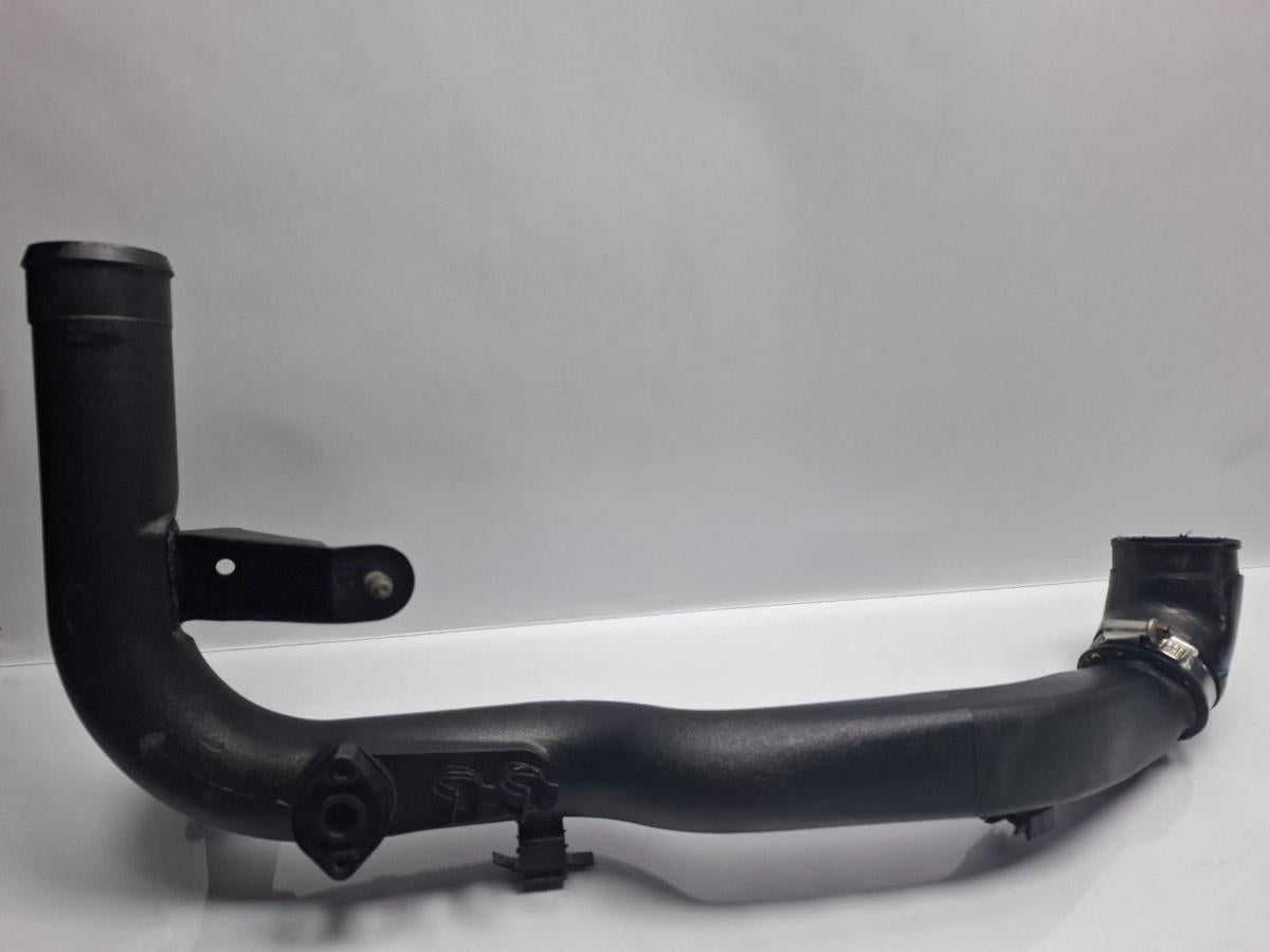 Conducta intercooler VOLKSWAGEN PASSAT Variant 3B6 2000 - 2005 TDI AVB 8D0145840S