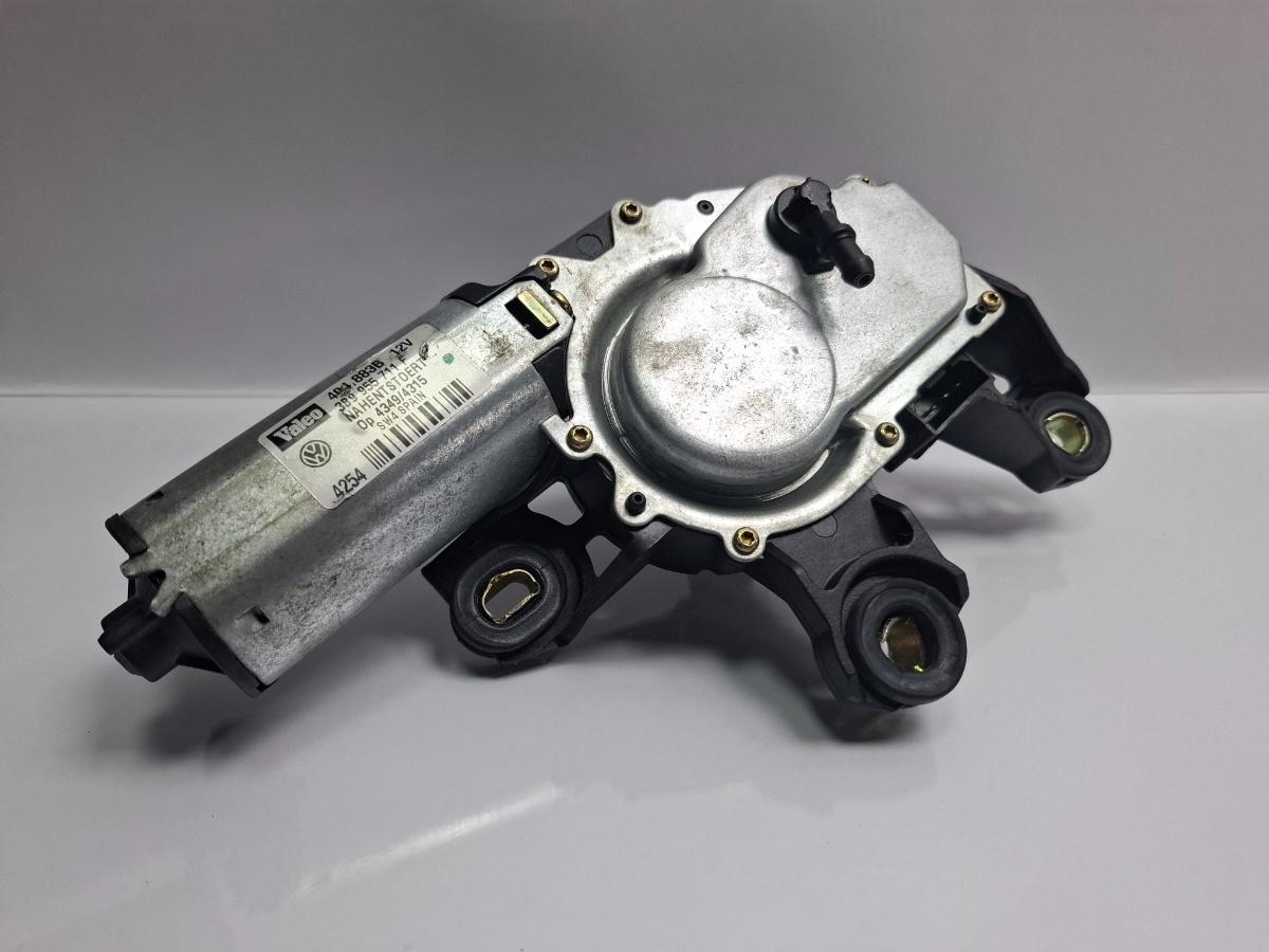 Motoras stergator luneta VOLKSWAGEN PASSAT Variant 3B6 2000 - 2005 TDI AVB Valeo 404883B 3B9955711F