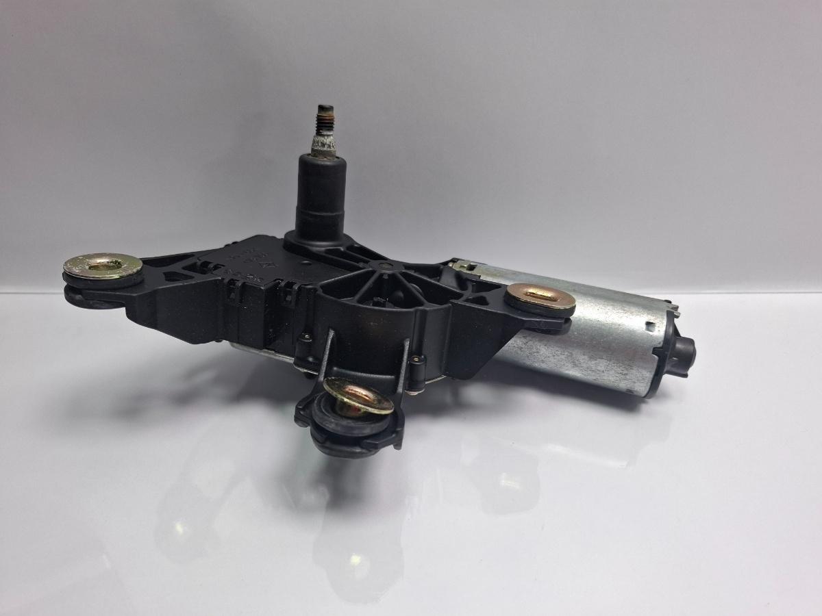 Motoras stergator luneta VOLKSWAGEN PASSAT Variant 3B6 2000 - 2005 TDI AVB Valeo 404883B 3B9955711F