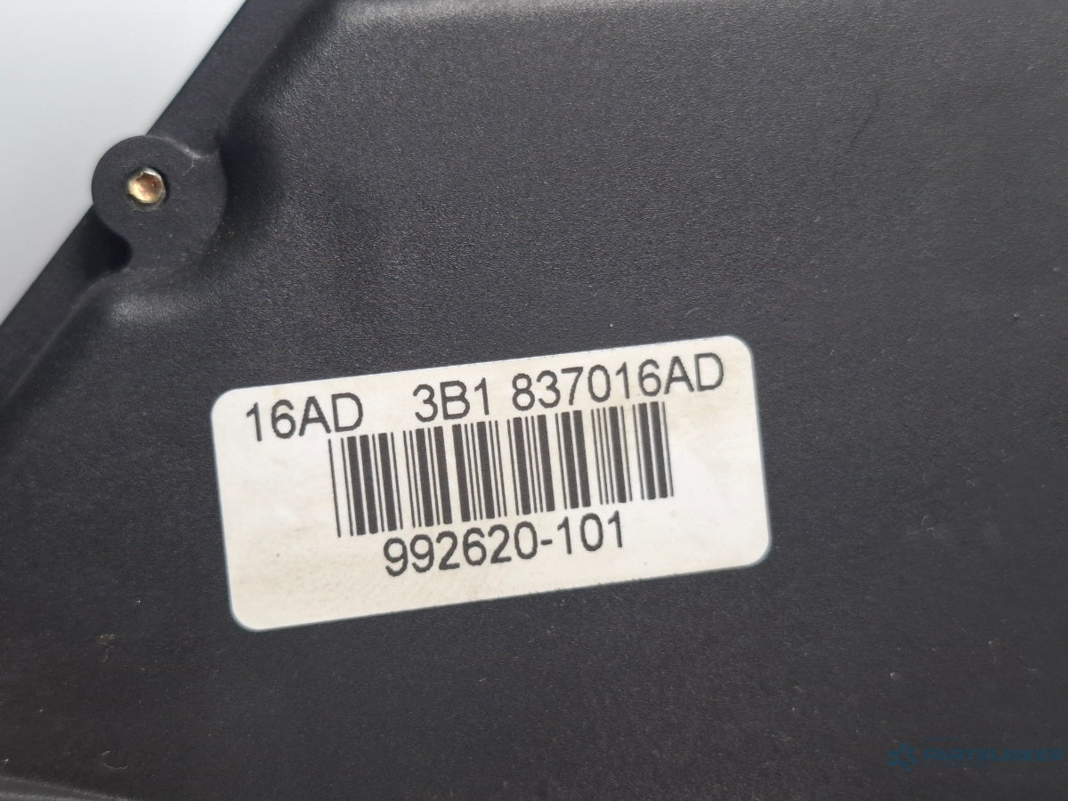 Broasca usa dreapta fata VOLKSWAGEN PASSAT Variant 3B6 2000 - 2005 TDI AVB 3B1837016AD