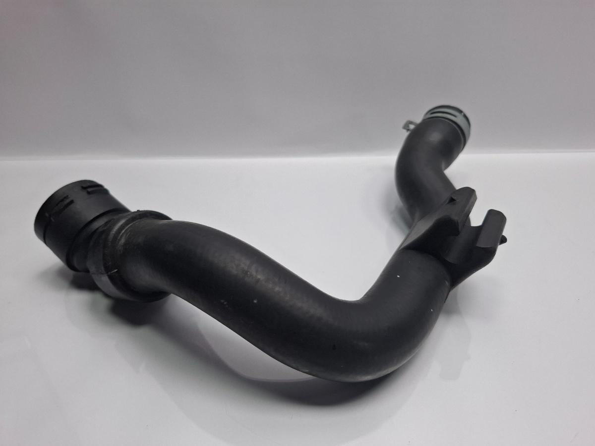 Furtun apa VOLKSWAGEN PASSAT Variant 3B6 2000 - 2005 TDI AVB 8D0121101AD