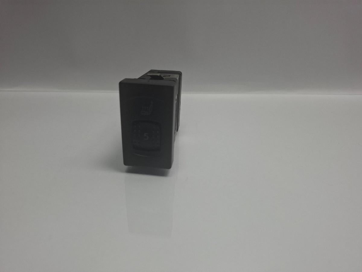 Buton incalzire scaun stanga VOLKSWAGEN PASSAT Variant 3B6 2000 - 2005 TDI AVB 3B0963563C
