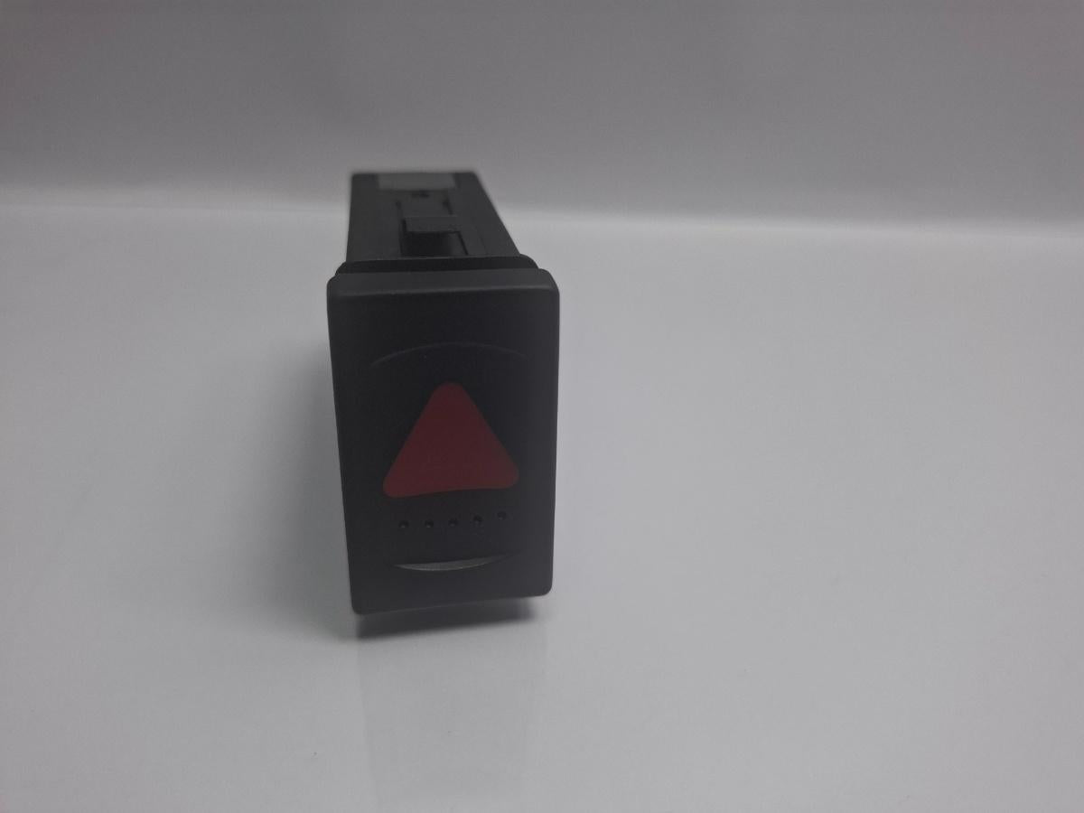 Buton avarii VOLKSWAGEN PASSAT Variant 3B6 2000 - 2005 TDI AVB 3B0953235D