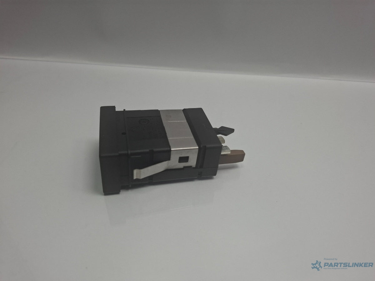 Buton incalzire scaun dreapta VOLKSWAGEN PASSAT Variant 3B6 2000 - 2005 TDI AVB 3B0963564C