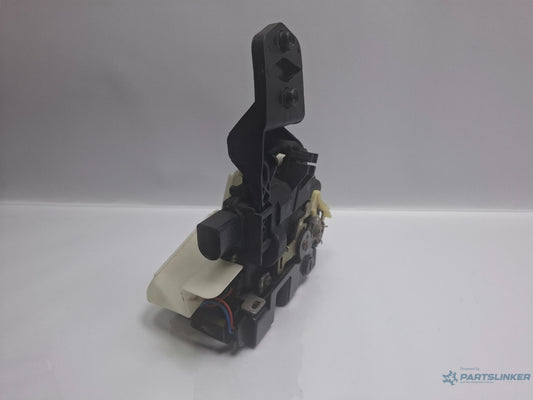 Broasca usa dreapta spate VOLKSWAGEN PASSAT Variant 3B6 2000 - 2005 TDI AVB 3B4839016M