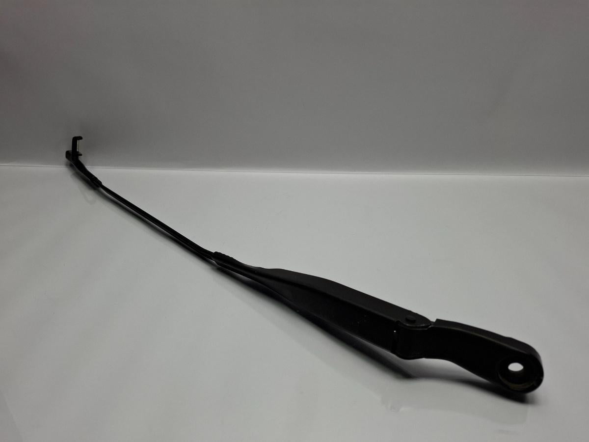 Brat stergator parbriz dreapta VOLKSWAGEN PASSAT Variant 3B6 2000 - 2005 TDI AVB 3B1955410C