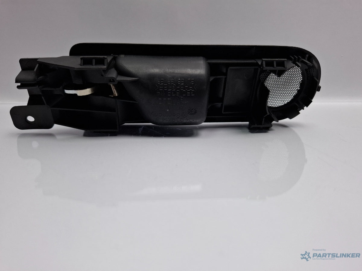 Maner interior usa dreapta spate VOLKSWAGEN PASSAT Variant 3B6 2000 - 2005 TDI AVB 3B0839114