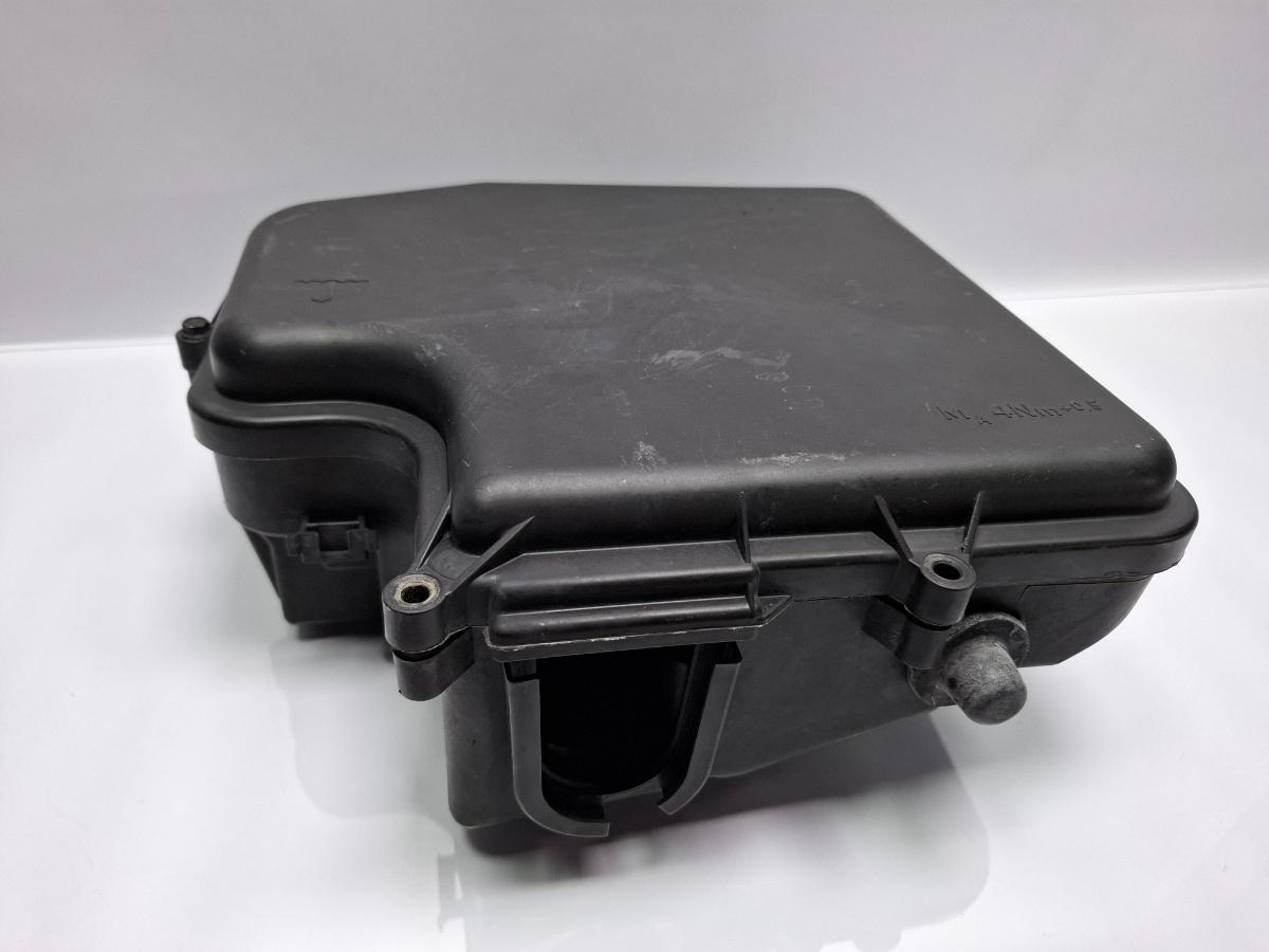 Capac panou sigurante VOLKSWAGEN PASSAT Variant 3B6 2000 - 2005 TDI AVB 8D1907613A