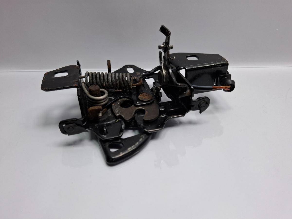 Broasca capota VOLKSWAGEN PASSAT Variant 3B6 2000 - 2005 TDI AVB 3B0823509R