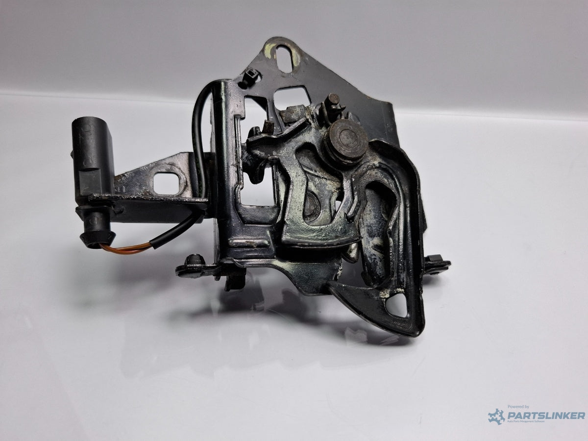 Broasca capota VOLKSWAGEN PASSAT Variant 3B6 2000 - 2005 TDI AVB 3B0823509R