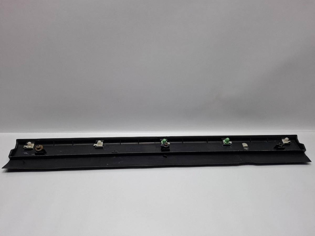 Bandou usa stanga spate VOLKSWAGEN PASSAT Variant 3B6 2000 - 2005 TDI AVB 3B0854949B