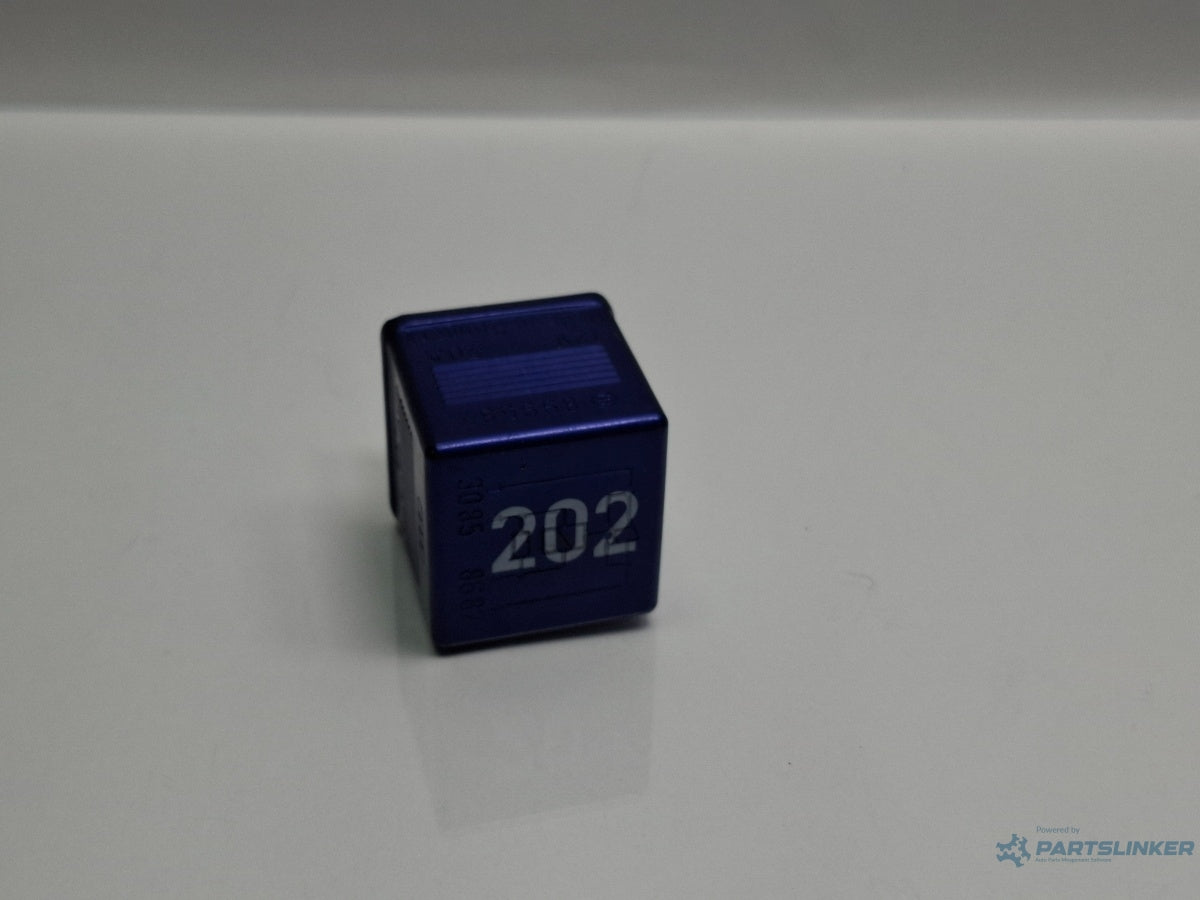 Releu 202 VOLKSWAGEN PASSAT Variant 3B6 2000 - 2005 TDI AVB 8A0951253