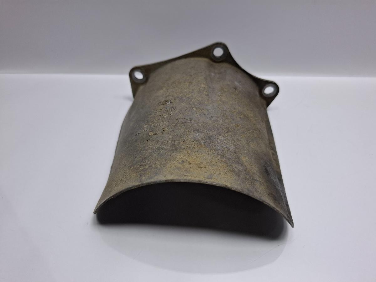 Scut protectie planetara dreapta VOLKSWAGEN PASSAT Variant 3B6 2000 - 2005 TDI AVB 4D0407722