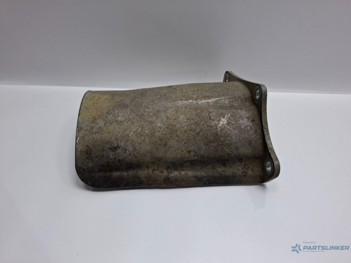 Scut protectie planetara dreapta VOLKSWAGEN PASSAT Variant 3B6 2000 - 2005 TDI AVB 4D0407722