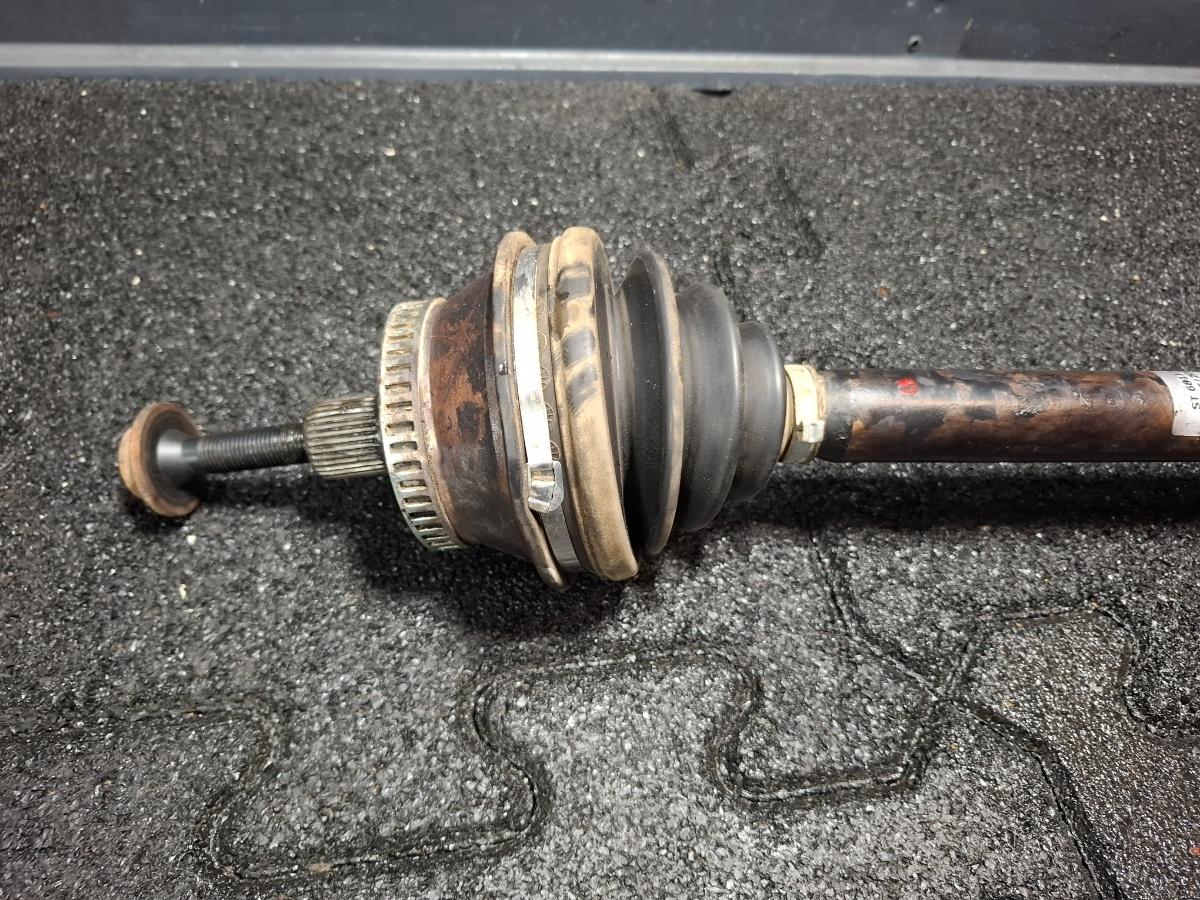 planetara stanga VOLKSWAGEN PASSAT Variant 3B6 2000 - 2005 TDI AVB  8D0407451NX