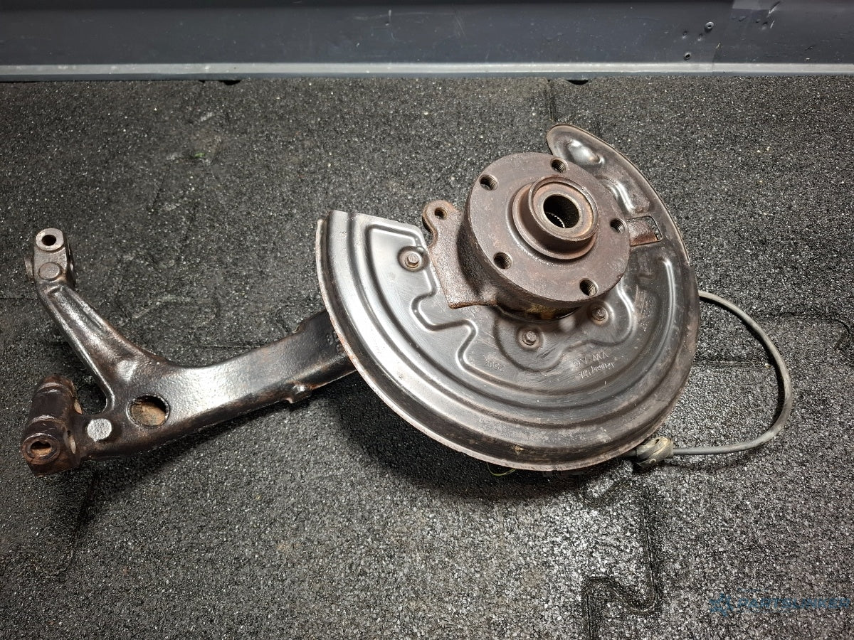 Fuzeta stanga fata VOLKSWAGEN PASSAT Variant 3B6 2000 - 2005 TDI AVB 3B0615311