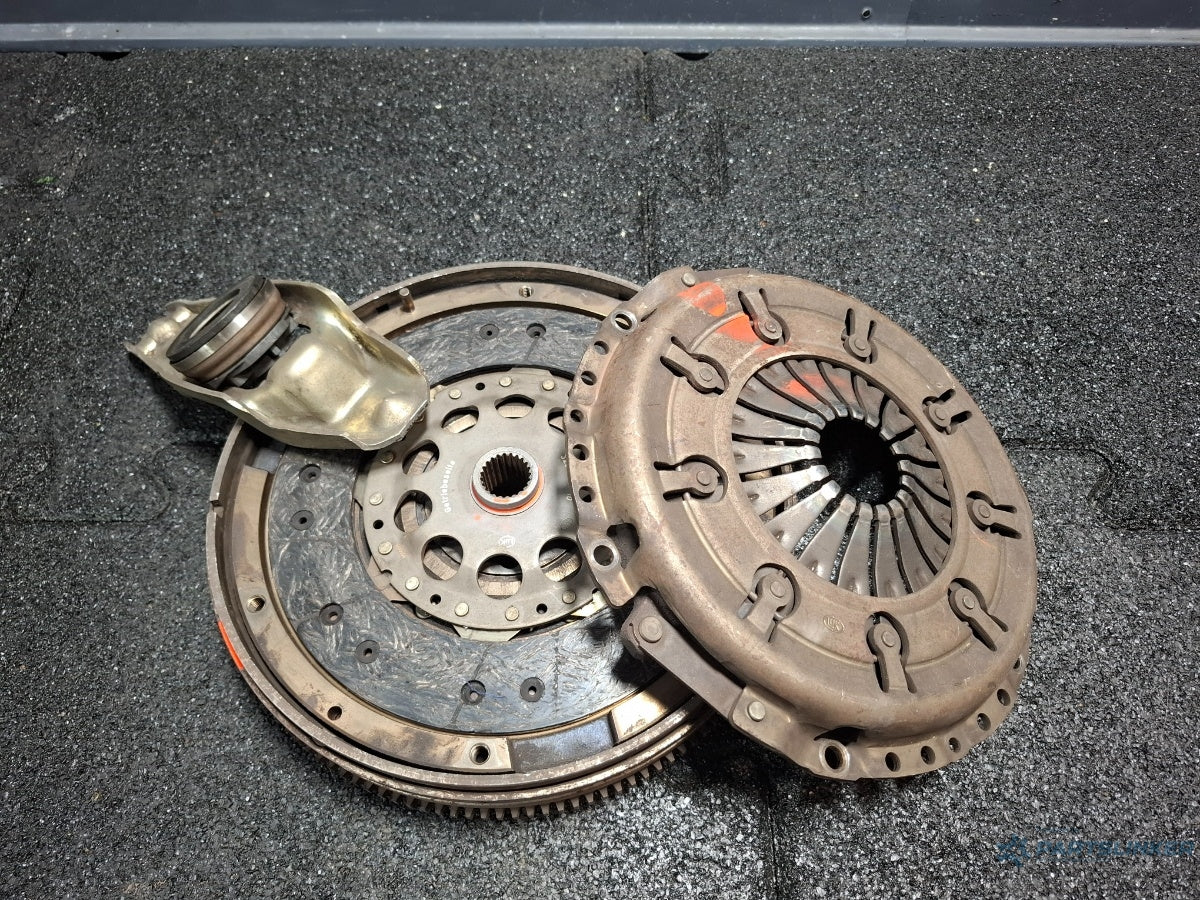 Kit ambreiaj 5+1 VOLKSWAGEN PASSAT Variant 3B6 2000 - 2005 1.9 TDI AVB 071105266