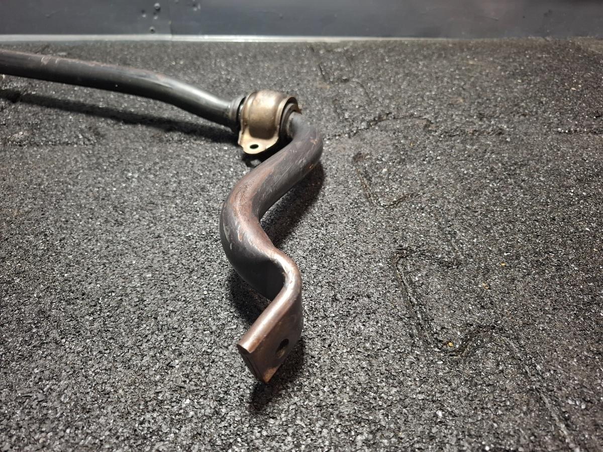 Bara stabilizatoare fata VOLKSWAGEN PASSAT Variant 3B6 2000 - 2005 TDI AVB 8D0411309M