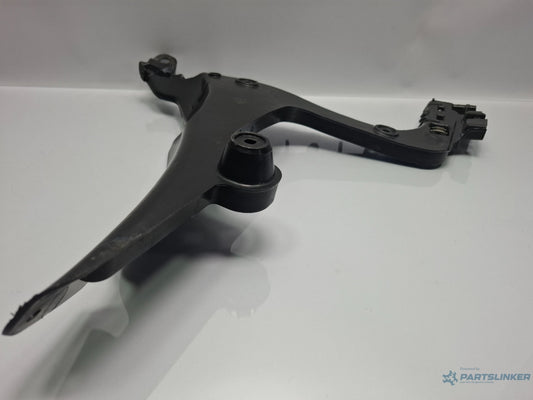 Suport bara dreapta spate AUDI A3 II Sportback 8PA 2004 - 2015 TDI BKC, BLS, BXE 8P4807378A