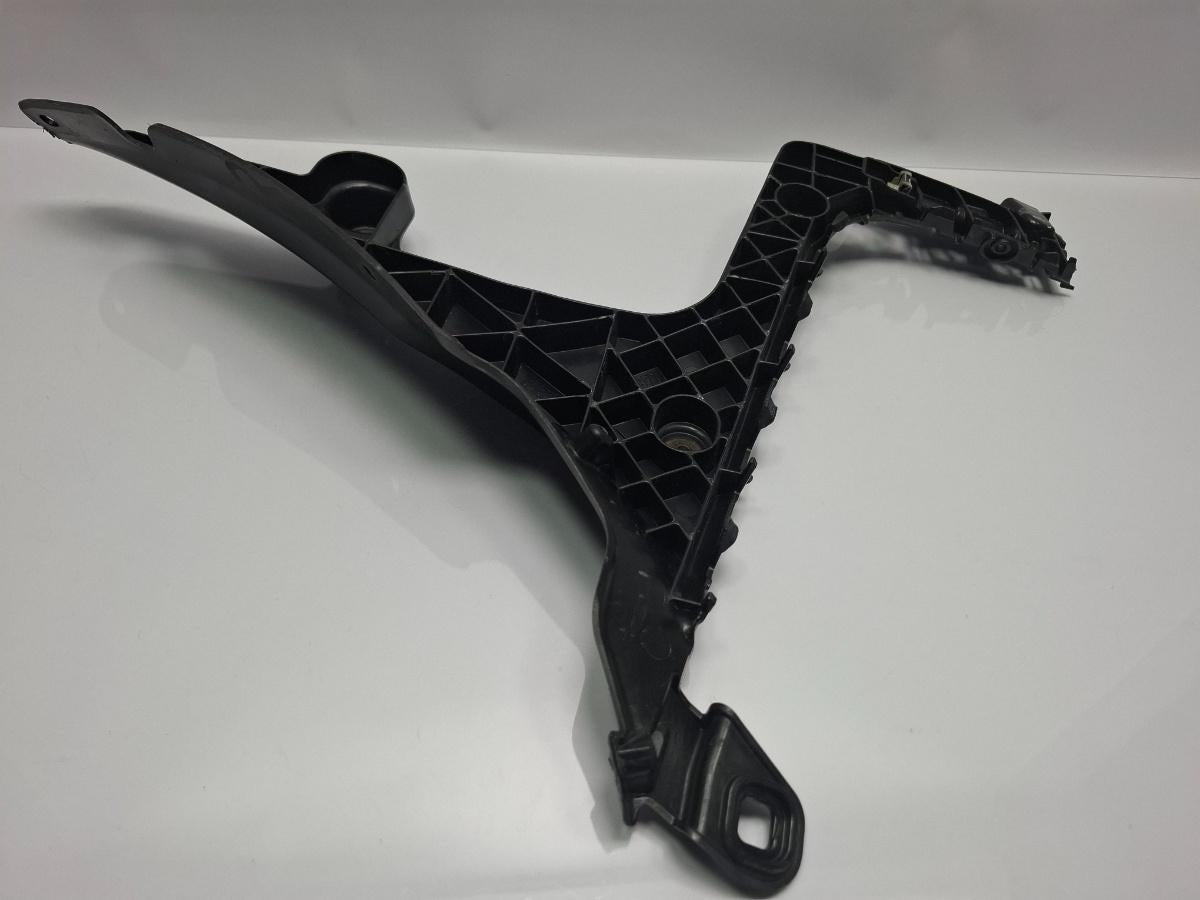 Suport bara dreapta spate AUDI A3 II Sportback 8PA 2004 - 2015 TDI BKC, BLS, BXE 8P4807378A