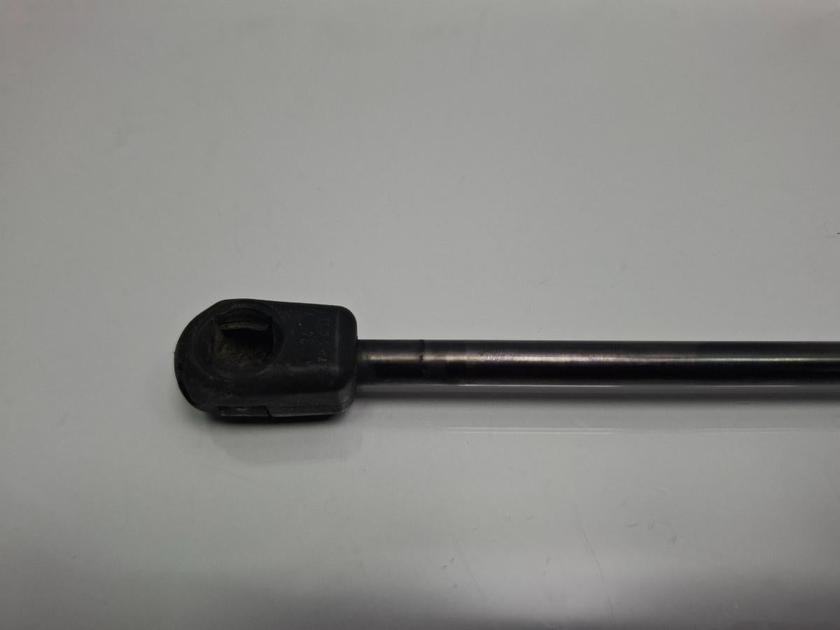 Amortizor haion fata AUDI A3 II Sportback 8PA 2004 - 2015 TDI BKC, BLS, BXE 8P4827552B