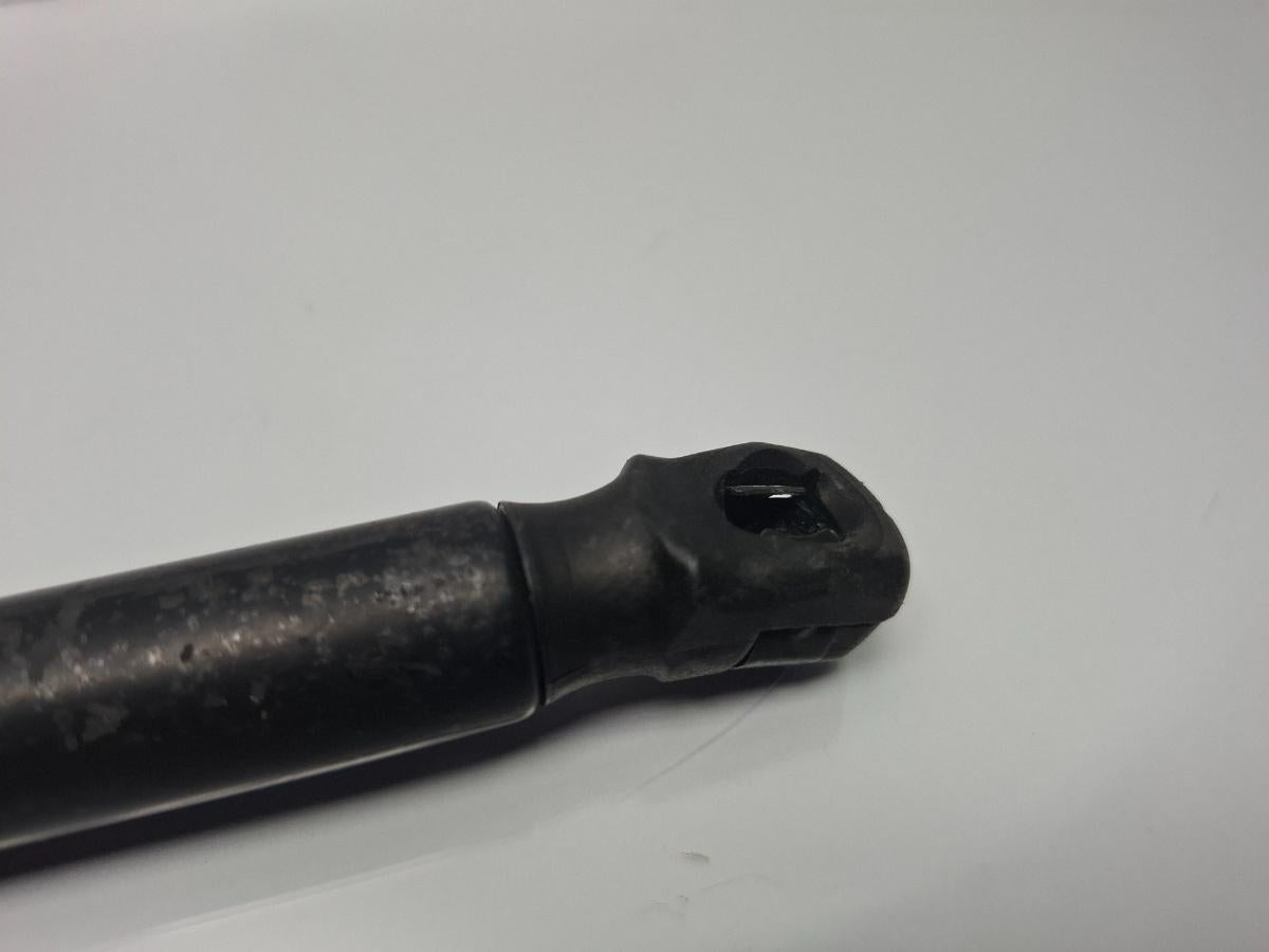 Amortizor haion fata AUDI A3 II Sportback 8PA 2004 - 2015 TDI BKC, BLS, BXE 8P4827552B