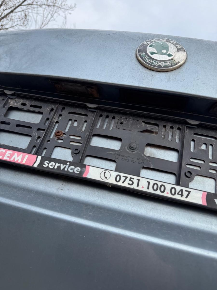 Capota portbagaj SKODA FABIA Sedan 6Y3 1999 - 2007 albastru LF7U
