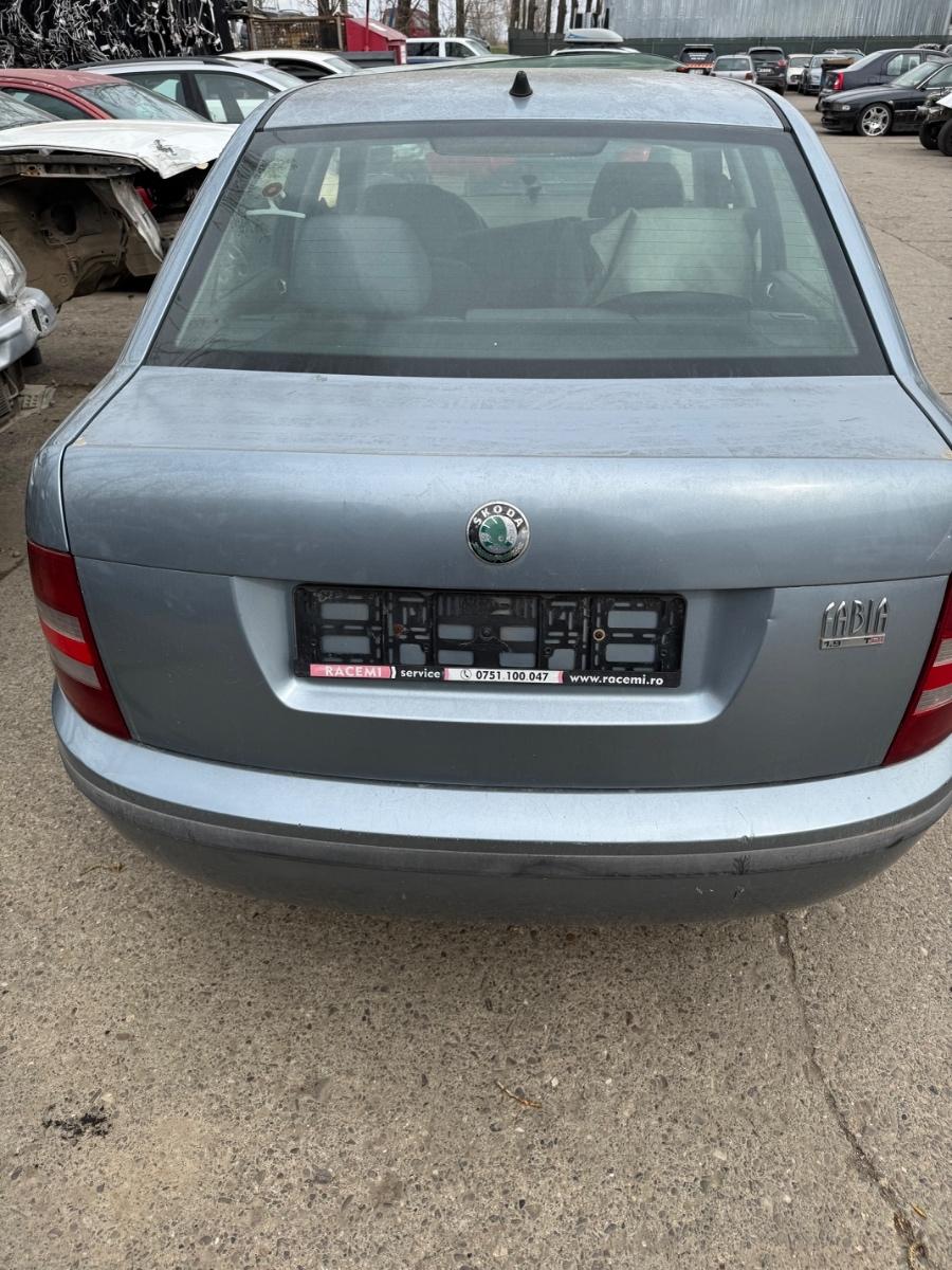 Bara spate SKODA FABIA Sedan  6Y3 1999 - 2007 albastru LF7U