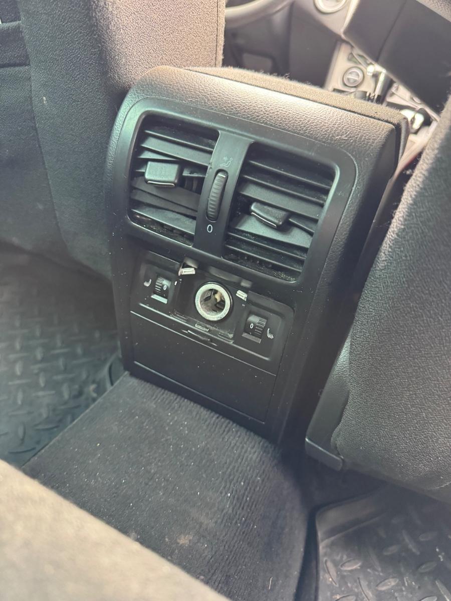 Banchete spate VOLKSWAGEN PASSAT B6 breack  2005 - 2011 incalzite cu instalatie si butoane