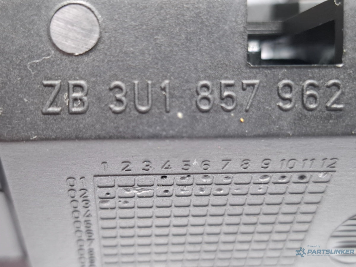 Scrumiera SKODA SUPERB 3U4 2001 - 2008 TDI AVF, AWX 3U1857962