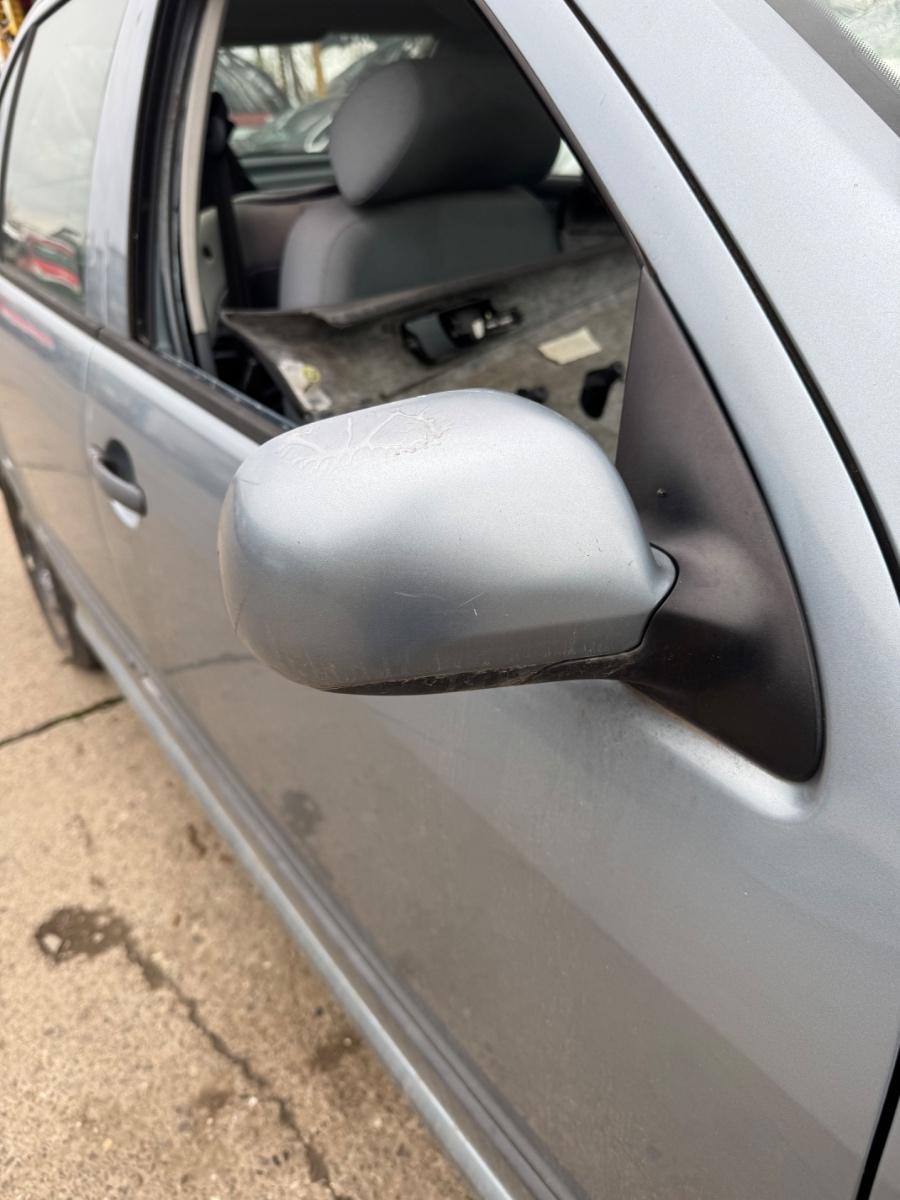 Oglinda laterala electrica portiera fata dreapta SKODA FABIA Saloon 6Y3 1999 - 2007 albastru LF7U