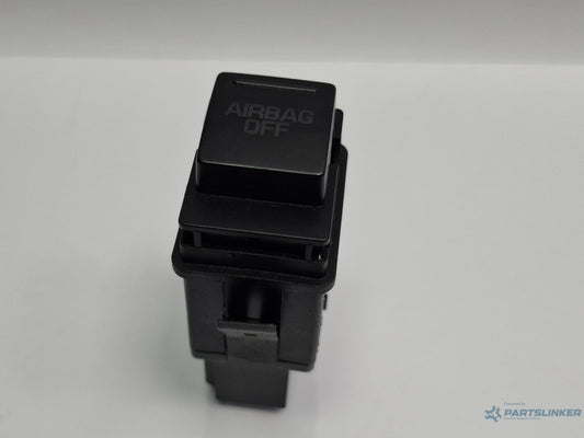Buton airbag SKODA SUPERB 3U4 2001 - 2008 TDI AVF, AWX 3U0919235