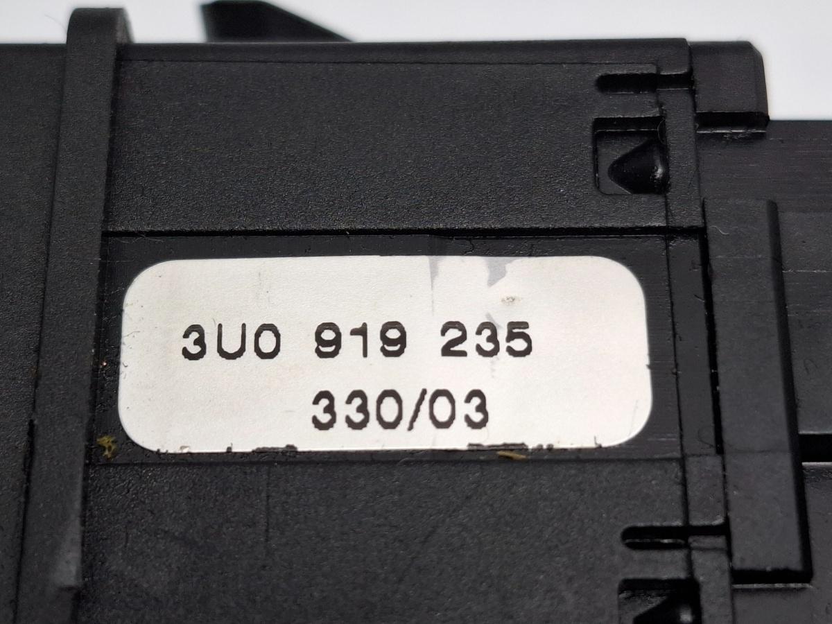 Buton airbag SKODA SUPERB 3U4 2001 - 2008 TDI AVF, AWX 3U0919235