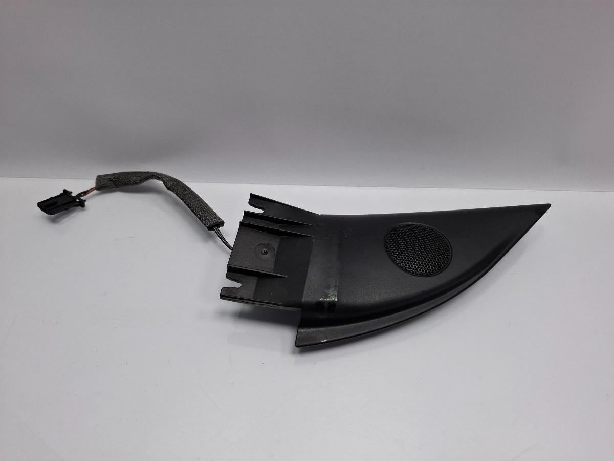Difuzor de inalta frecventa portiera fata stanga fata SKODA SUPERB 3U4 2001 - 2008 TDI AVF, AWX 3B0837993