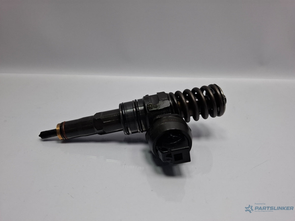 Injector VOLKSWAGEN GOLF V 1K1 2003 - 2009 1.9 TDI BKC, BLS, BXE 038130073AG