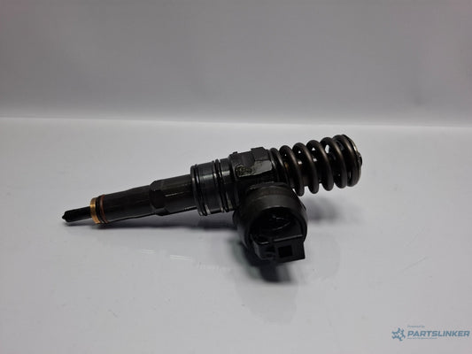 Injector VOLKSWAGEN GOLF V 1K1 2003 - 2009 1.9 TDI BKC, BLS, BXE 038130073AG