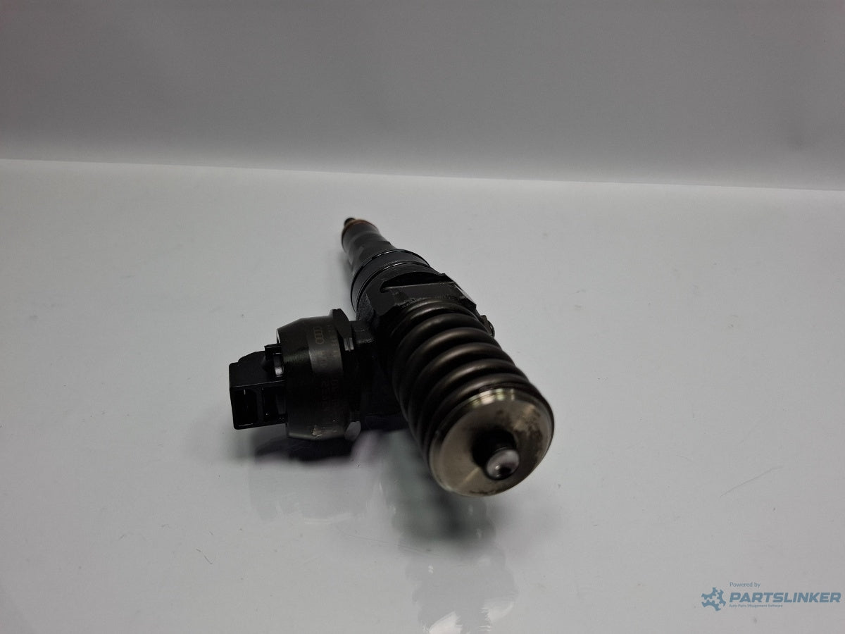Injector VOLKSWAGEN GOLF V 1K1 2003 - 2009 1.9 TDI BKC, BLS, BXE 038130073AG
