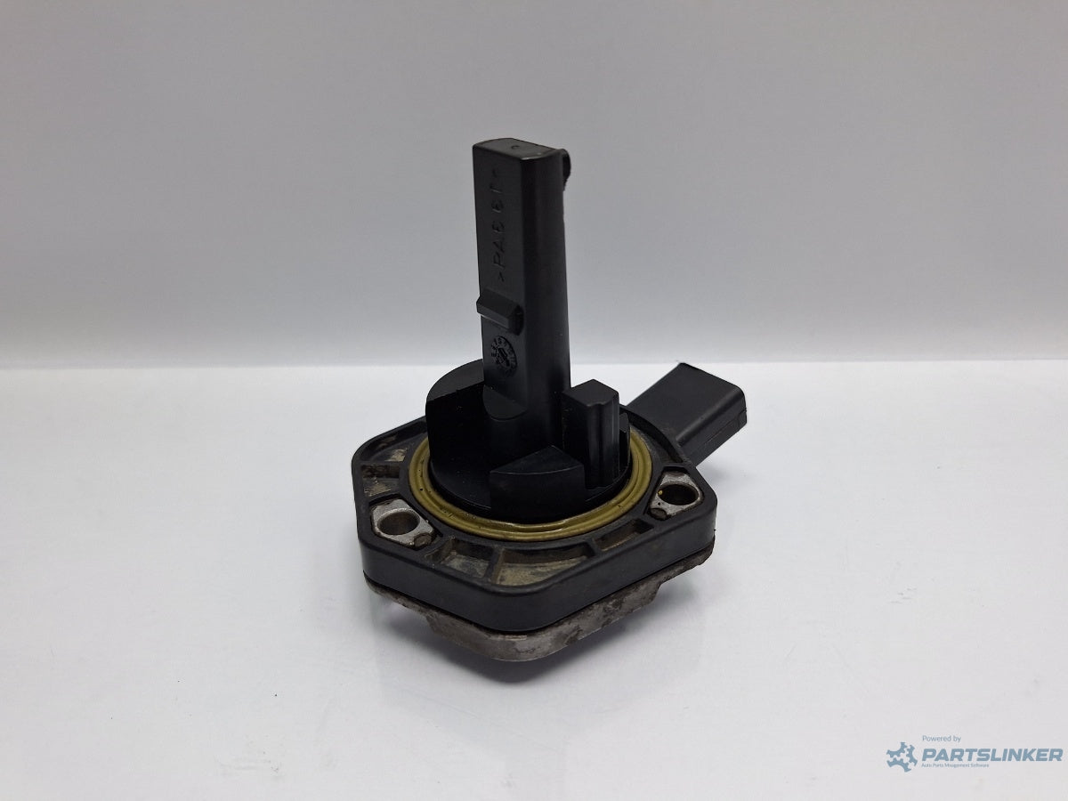 senzor ulei SKODA SUPERB 3U4 2001 - 2008 TDI AVF, AWX HELLA 6PR00807902 1J0907660B